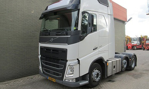 trucks & trailers